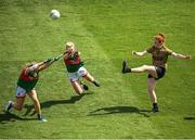 16 July 2022; Louise Ní Mhuircheartaigh of Kerry in action against Eilis Ronayne, left, and Fiona McHale of Mayo during the TG4 All-Ireland Ladies Football Senior Championship Semi-Final match between Kerry and Mayo at Croke Park in Dublin. Photo by Stephen McCarthy/Sportsfile