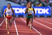 17 July 2022; Elaine Thompson-Herah of Jamaica, right, competes in the women's 100m semi-finals during day three of the World Athletics Championships at Hayward Field in Eugene, Oregon, USA. Photo by Sam Barnes/Sportsfile