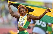 17 July 2022; Elaine Thompson-Herah of Jamaica celebrates winning bronze in the women's 100m finals during day three of the World Athletics Championships at Hayward Field in Eugene, Oregon, USA. Photo by Sam Barnes/Sportsfile