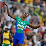 19 July 2022; Alison Dos Santos of Brazil celebrates winning the Men's 400m Hurdles Final during day five of the World Athletics Championships at Hayward Field in Eugene, Oregon, USA. Photo by Sam Barnes/Sportsfile