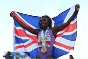 21 July 2022; Dina Asher-Smith of Great Britain celebrates after winning bronze in the Women's 200m final during day seven of the World Athletics Championships at Hayward Field in Eugene, Oregon, USA. Photo by Sam Barnes/Sportsfile