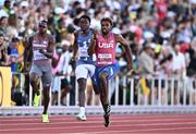 21 July 2022; Noah Lyles of USA, centre, on the way to winning the Men's 200m final during day seven of the World Athletics Championships at Hayward Field in Eugene, Oregon, USA. Photo by Sam Barnes/Sportsfile