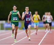 23 July 2022; Pol Moya Betriu, centre, on his way to winning in the Senior 800m during day one of the AAI Games and Combined Events Track and Field Championships at Tullamore, Offaly. Photo by George Tewkesbury/Sportsfile