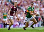 24 July 2022; Seán O'Shea of Kerry gets away from Dylan McHugh of Galway during the GAA Football All-Ireland Senior Championship Final match between Kerry and Galway at Croke Park in Dublin. Photo by Piaras Ó Mídheach/Sportsfile