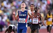 24 July 2022; Jakob Ingebrigtsen of Norway celebrates winning gold in the men's 5000m final during day ten of the World Athletics Championships at Hayward Field in Eugene, Oregon, USA. Photo by Sam Barnes/Sportsfile