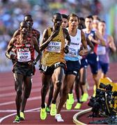 24 July 2022; Joshua Cheptegei of Uganda leads the men's 5000m final during day ten of the World Athletics Championships at Hayward Field in Eugene, Oregon, USA. Photo by Sam Barnes/Sportsfile