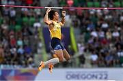 24 July 2022; Armand Duplantis of Sweden celebrates clearing a world record height of 6.21m and winnig gold in the men's Pole Vault final during day ten of the World Athletics Championships at Hayward Field in Eugene, Oregon, USA. Photo by Sam Barnes/Sportsfile
