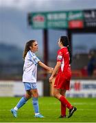 30 July 2022; Heather O'Reilly of Shelbourne shakes hands with Orna O'Dowd of Sligo Rovers during the SSE Airtricity Women's National League match between Sligo Rovers and Shelbourne at The Showgrounds in Sligo. Photo by Ben McShane/Sportsfile