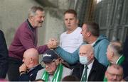 4 August 2022; Republic of Ireland team doctor Alan Byrne, left, and former Republic of Ireland international Richard Dunne, right, with Vinny Perth, centre, during the UEFA Europa League third qualifying round first leg match between Shamrock Rovers and Shkupi at Tallaght Stadium in Dublin. Photo by Stephen McCarthy/Sportsfile