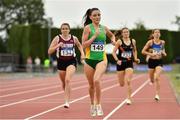 14 August 2022; Sarah Clarke of Meath County on her way to winning the premier women's 800m during the AAI National Outdoor League Final at Tullamore, Offaly. Photo by Sam Barnes/Sportsfile