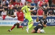 14 August 2022; Sligo Rovers teammates Shane Blaney, right, and goalkeeper Luke McNicholas collide, allowing Serge Atakayi of St Patrick's Athletic, left, to score his side's first goal, during the SSE Airtricity League Premier Division match between St Patrick's Athletic and Sligo Rovers at Richmond Park in Dublin. Photo by Seb Daly/Sportsfile