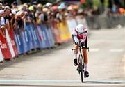 17 August 2022; Elena Hartmann of Swizterland crosses the finish line in the Women's Individual Time Trial during day 7 in Fürstenfeldbruck, Germany. Photo by Ben McShane/Sportsfile