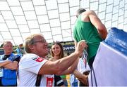 18 August 2022; Clauss Angeria from Hungary asks Thomas Barr of Ireland for his race number after his 400m hurdles semi final during day 8 of the European Championships 2022 at the Olympiastadion in Munich, Germany. Photo by David Fitzgerald/Sportsfile