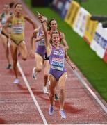 20 August 2022; Keely Hodginson of Great Britain celebrates winning the Women's 800m Final during day 10 of the European Championships 2022 at the Olympiastadion in Munich, Germany. Photo by David Fitzgerald/Sportsfile