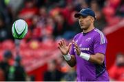 2 September 2022; Simon Zebo of Munster in the warm-up before the pre-season friendly match between Munster and London Irish at Musgrave Park in Cork. Photo by Piaras Ó Mídheach/Sportsfile