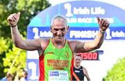17 September 2022; Ciaran Loughran from Co. Tyrone celebrates after finishing the Irish Life Dublin Half Marathon on Saturday 17th of September in the Phoenix Park, Dublin. Photo by Sam Barnes/Sportsfile