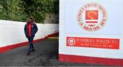 30 September 2022; Tunde Owolabi of St Patrick's Athletic arrives before the SSE Airtricity League Premier Division match between St Patrick's Athletic and Derry City at Richmond Park in Dublin. Photo by Eóin Noonan/Sportsfile