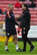 30 September 2022; St Patrick's Athletic goalkeeping coach Pat Jennings with Derry City manager Ruaidhrí Higgins before the SSE Airtricity League Premier Division match between St Patrick's Athletic and Derry City at Richmond Park in Dublin. Photo by Eóin Noonan/Sportsfile