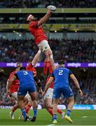 22 October 2022; Jean Kleyn of Munster takes the ball in a lineout during the United Rugby Championship match between Leinster and Munster at Aviva Stadium in Dublin. Photo by Brendan Moran/Sportsfile