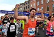 30 October 2022; Dave Van Koppen competes in the 2022 Irish Life Dublin Marathon. 25,000 runners took to the Fitzwilliam Square start line to participate in the 41st running of the Dublin Marathon after a two-year absence. Photo by Sam Barnes/Sportsfile