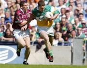 23 May 2004; Niall McNamee, Offaly, in action against James Davitt, Westmeath. Bank of Ireland Leinster Senior Football Championship, Offaly v Westmeath, Croke Park, Dublin. Picture credit; Brian Lawless / SPORTSFILE