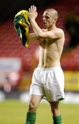 2 June 2004; Graham Barrett, Republic of Ireland, salutes the crowd after victory over Jamaica. Unity Cup, Republic of Ireland v Jamaica, The Valley, London, England. Picture credit; Pat Murphy / SPORTSFILE