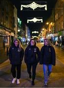 21 December 2022; Republic of Ireland Women's National Team players, from left, Jamie Finn, Keeva Keenan and Jessie Stapleton, supporting the Dublin Simon Community in Dublin city centre. Photo by Ramsey Cardy/Sportsfile