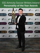 14 January 2023; Shamrock Rovers manager Stephen Bradley poses with the Men's Personality of the Year award during the SSE Airtricity / Soccer Writers Ireland Awards 2022 at The Clayton Hotel in Dublin. Photo by Stephen McCarthy/Sportsfile