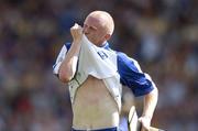 6 June 2004; John Mullane, Waterford, kisses his jersey after scoring his sides third goal against Tipperary. Guinness Munster Senior Hurling Championship semi-final, Tipperary v Waterford, Pairc Ui Chaoimh, Cork. Picture credit; Brendan Moran / SPORTSFILE
