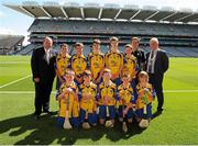 18 August 2013; Uachtarán Chumann Lœthchleas Gael Liam î NŽill, left, and INTO President Breandán î Suilleabháin, with the Clare hurling team, back row, left to right, Diarmuid Maher, Thomas Tyner, ƒanna McMahon Shane Hanly, Ciarán Lawless, front row, left to right, Matthew Sheridan, Stephen Hallinan, Tom Prior, Eoin McCallion and PJ Murphy, before the INTO/RESPECT Exhibition GoGames at the GAA Hurling All-Ireland Senior Championship Semi-Final between Limerick and Clare. Croke Park, Dublin. Picture credit: Dáire Brennan / SPORTSFILE