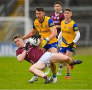 5 February 2023; Jack Glynn of Galway in action against Diarmuid Murtagh of Roscommon during the Allianz Football League Division 1 match between Galway and Roscommon at Pearse Stadium in Galway. Photo by Ray Ryan/Sportsfile