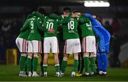 17 February 2023; Cork City players huddle before the SSE Airtricity Men's Premier Division match between Cork City and Bohemians at Turner's Cross in Cork. Photo by Eóin Noonan/Sportsfile