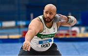 18 February 2023; Eric Favors of Raheny Shamrock AC, Dublin, competing in the senior men's shot put during day one of the 123.ie National Senior Indoor Championships at National Indoor Arena in Dublin. Photo by Sam Barnes/Sportsfile