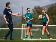 18 February 2023; Denise O'Sullivan, right, with assistant manager Tom Elmes and Deborah-Anne de la Harpe, centre, during a Republic of Ireland women training session at Dama de Noche Football Center in Marbella, Spain. Photo by Stephen McCarthy/Sportsfile