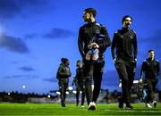 24 February 2023; Alfie Lewis, left, and Louie Annesley of Dundalk arrive for the SSE Airtricity Men's Premier Division match between Bohemians and Dundalk at Dalymount Park in Dublin. Photo by Stephen McCarthy/Sportsfile
