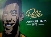 24 February 2023; A mural depicting the late Brazilian footballer Pelé on the gates of Dalymount Park before the SSE Airtricity Men's Premier Division match between Bohemians and Dundalk at Dalymount Park in Dublin. Photo by Stephen McCarthy/Sportsfile