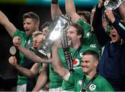18 March 2023; Jonathan Sexton of Ireland lifts the Six Nations trophy after the Guinness Six Nations Rugby Championship match between Ireland and England at Aviva Stadium in Dublin. Photo by Harry Murphy/Sportsfile