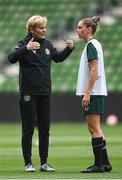 7 April 2023; Manager Vera Pauw speaking to Sinead Farrelly during a Republic of Ireland women training session at Q2 Stadium in Austin, Texas, USA. Photo by Stephen McCarthy/Sportsfile