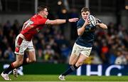 7 April 2023; Garry Ringrose of Leinster evades the tackle of Freddie Steward of Leicester Tigers during the Heineken Champions Cup quarter-final match between Leinster and Leicester Tigers at the Aviva Stadium in Dublin. Photo by Sam Barnes/Sportsfile