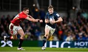 7 April 2023; Garry Ringrose of Leinster evades the tackle of Freddie Steward of Leicester Tigers during the Heineken Champions Cup quarter-final match between Leinster and Leicester Tigers at the Aviva Stadium in Dublin. Photo by Sam Barnes/Sportsfile