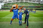 6 May 2023; Match day mascot Leo Kilduff and his father Kieran with Leinster mascot Leo the Lion before the United Rugby Championship Quarter-Final between Leinster and Cell C Sharks at the Aviva Stadium in Dublin. Photo by Harry Murphy/Sportsfile