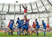 13 May 2023; Peter O'Mahony of Munster takes possession in a lineout during the United Rugby Championship Semi-Final match between Leinster and Munster at the Aviva Stadium in Dublin. Photo by Seb Daly/Sportsfile