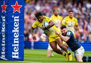 20 May 2023; Jonathan Danty of La Rochelle on the way to scoring his side's first try despite the tackle of Robbie Henshaw of Leinster during the Heineken Champions Cup Final match between Leinster and La Rochelle at Aviva Stadium in Dublin. Photo by Brendan Moran/Sportsfile