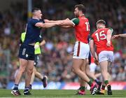 20 May 2023; Seán O'Shea of Kerry and Aidan O'Shea of Mayo tussle during the GAA Football All-Ireland Senior Championship Round 1 match between Kerry and Mayo at Fitzgerald Stadium in Killarney, Kerry. Photo by Piaras Ó Mídheach/Sportsfile