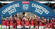 27 May 2023; The Munster celebrate with the cup after winning the United Rugby Championship Final match between DHL Stormers and Munster at DHL Stadium in Cape Town, South Africa. Photo by Nic Bothma/Sportsfile