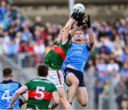 2 July 2023; Brian Fenton of Dublin in action against Eoghan McLaughlin of Mayo during the GAA Football All-Ireland Senior Championship quarter-final match between Dublin and Mayo at Croke Park in Dublin. Photo by Piaras Ó Mídheach/Sportsfile