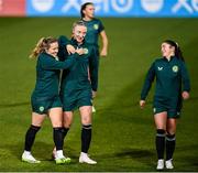 19 July 2023; Harriet Scott, left, Louise Quinn, centre, and Marissa Sheva during a Republic of Ireland training session at the Leichhardt Oval in Sydney, Australia. Photo by Stephen McCarthy/Sportsfile