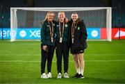 19 July 2023; Goalkeepers, from left, Grace Moloney, Courtney Brosnan, and Megan Walsh during a Republic of Ireland stadium familiarisation at Stadium Australia in Sydney, Australia. Photo by Stephen McCarthy/Sportsfile