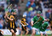 23 July 2023; Conor Mahon, Carrig NS, Birr, Offaly, representing Kilkenny, in action against Paddy Cronin, Scoil Treasa Naofa, Trá Lí, Ciarrai, representing Limerick, during the INTO Cumann na mBunscol GAA Respect Exhibition Go Games at the GAA Hurling All-Ireland Senior Championship final match between Kilkenny and Limerick at Croke Park in Dublin. Photo by Ray McManus/Sportsfile