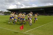 26 June 2004; The Clare players warm up before the game. Guinness Senior Hurling Championship Qualifier, Round 1, Clare v Laois, Gaelic Grounds, Limerick. Picture credit; Ray McManus / SPORTSFILE